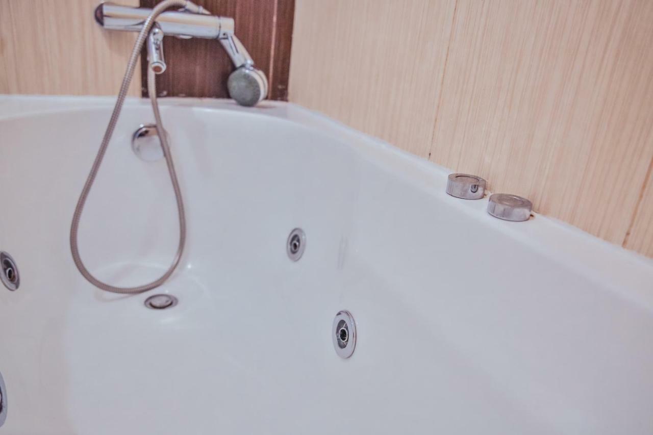 בוקרשט Dream Residence Romantic מראה חיצוני תמונה